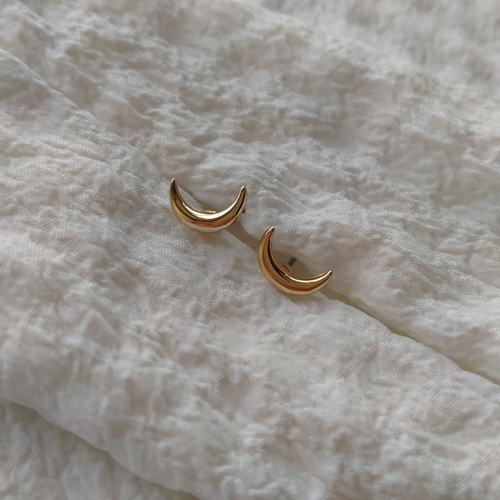 Celeste Crescent Stud Earrings – Polished Gold Finish